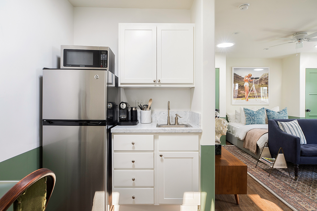 Avi Brosh Home Guest House Kitchen