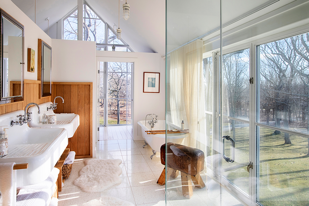 Ceo Of Knoll Lists Waterfront Architectural Stunner On Shelter Island Bathroom D