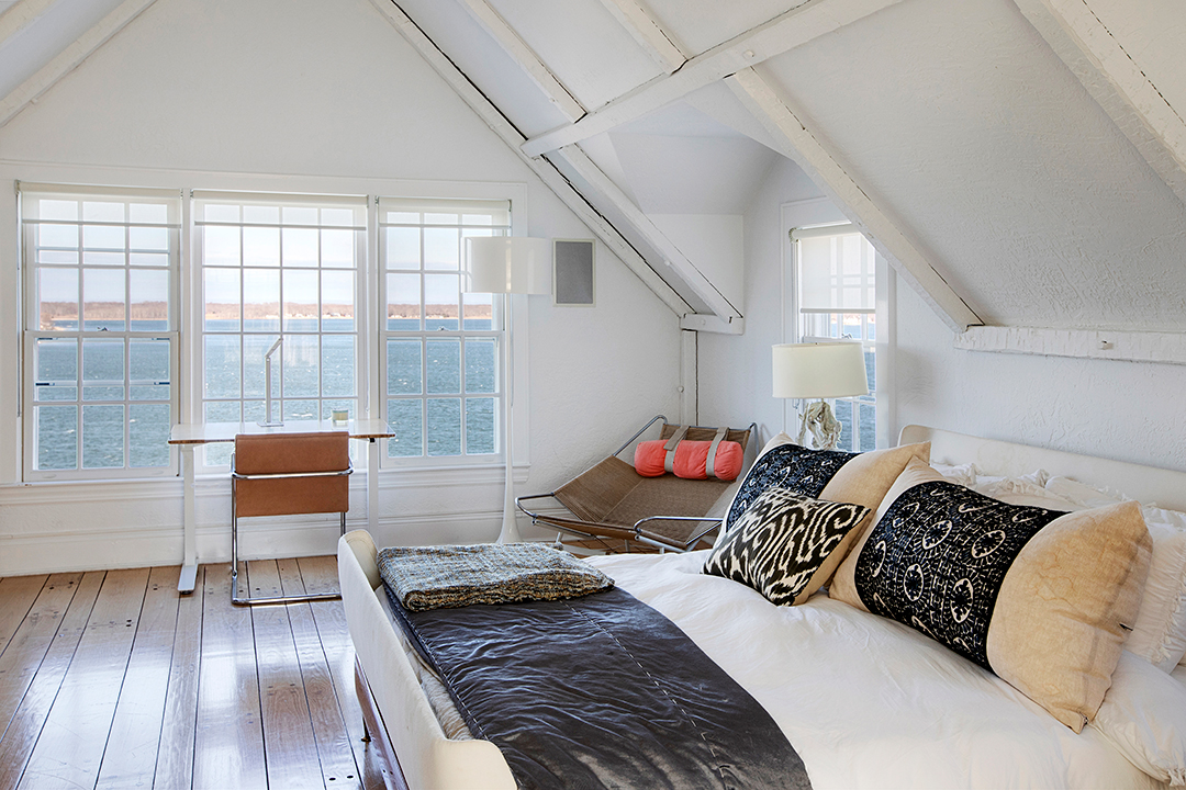Ceo Of Knoll Lists Waterfront Architectural Stunner On Shelter Island Bedroom View