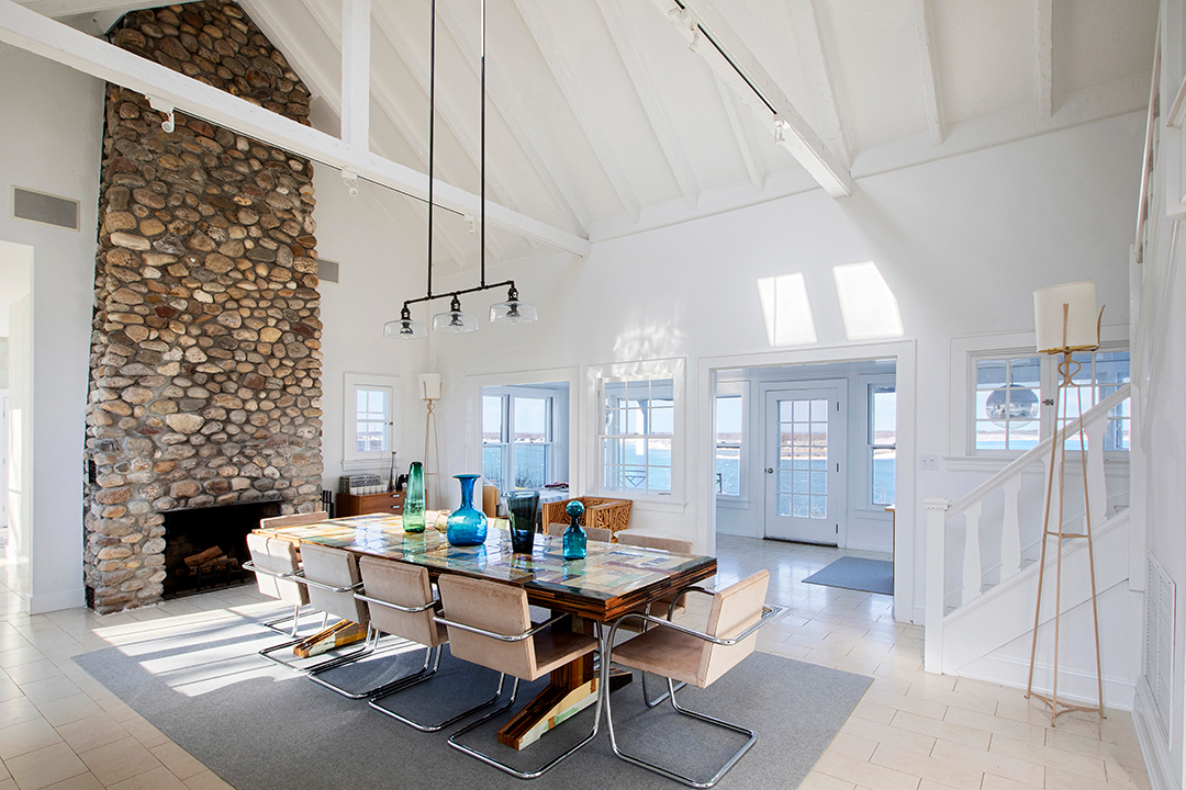Ceo Of Knoll Lists Waterfront Architectural Stunner On Shelter Island Dining Room B