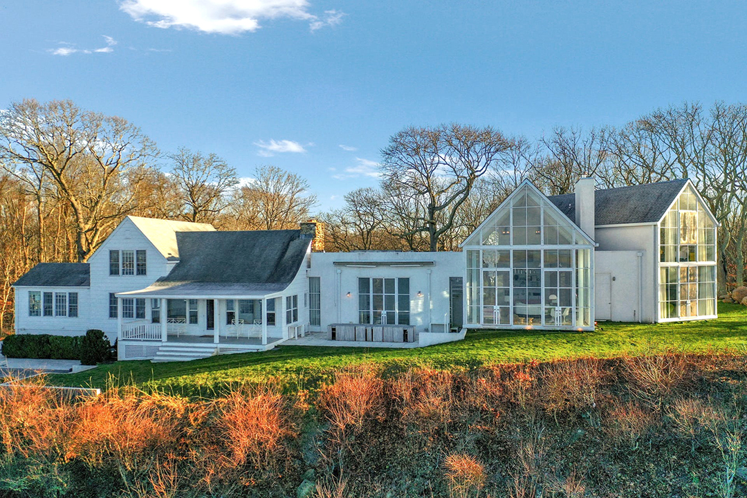Ceo Of Knoll Lists Waterfront Architectural Stunner On Shelter Island Exterior C