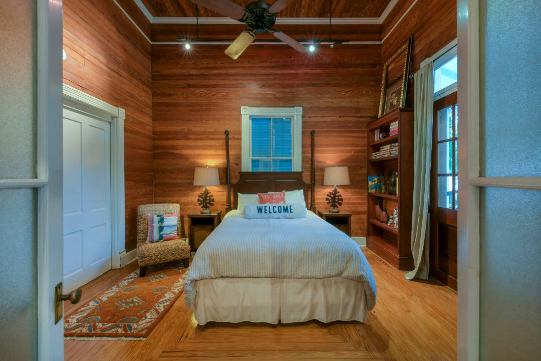 Dale Earnahrdt Jr Sells Key West Home Bed I