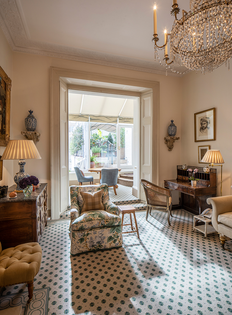 Duchess Of Marlborough Lists Exquisite Belgravia Eaton Place Townhouse Lounge3