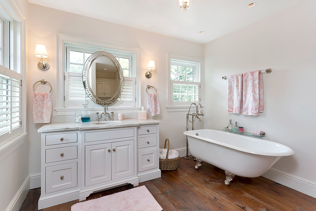 Historic Darien Colonial Bathroom