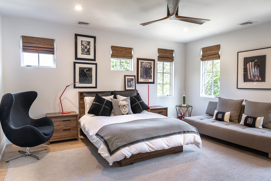 Modernized Historic Carriage House In Snedens Landing Asks 4m Bedroom