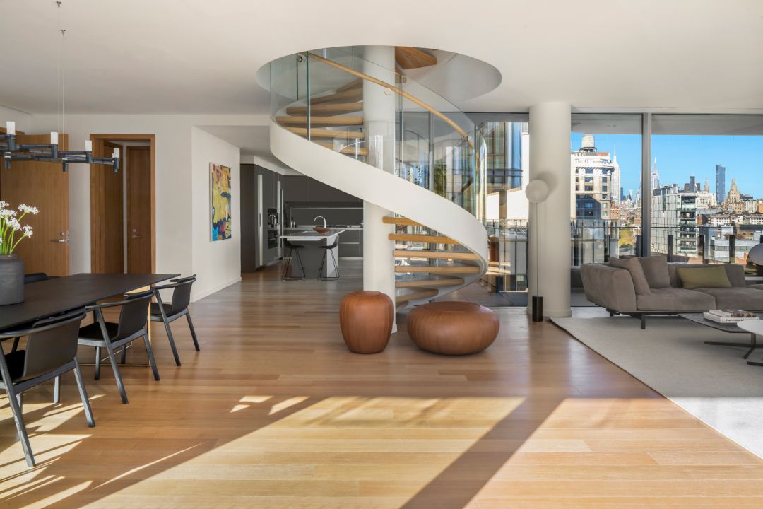 Nyc Duplex Private Pool Spiral Stir