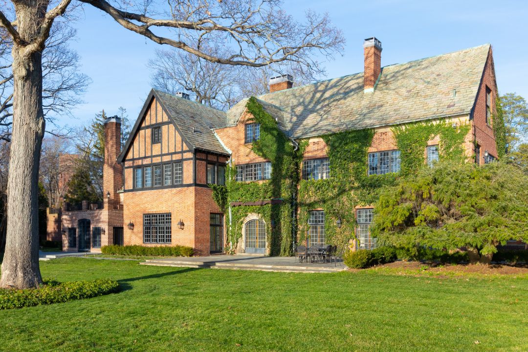 Robin Gibb Bee Gees Former Lloyd Harbor Long Island Home Exterior