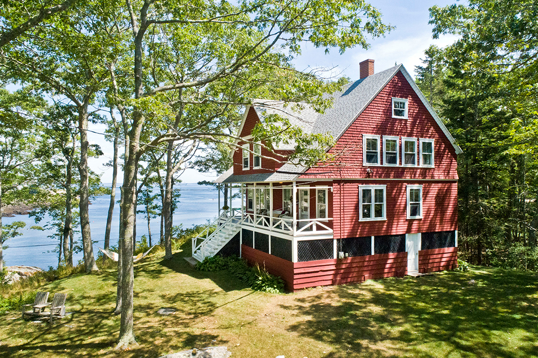 Set Of Seaside Cottages In Maine Offers A Peaceful Retreat For 2 1m Upper Cottage