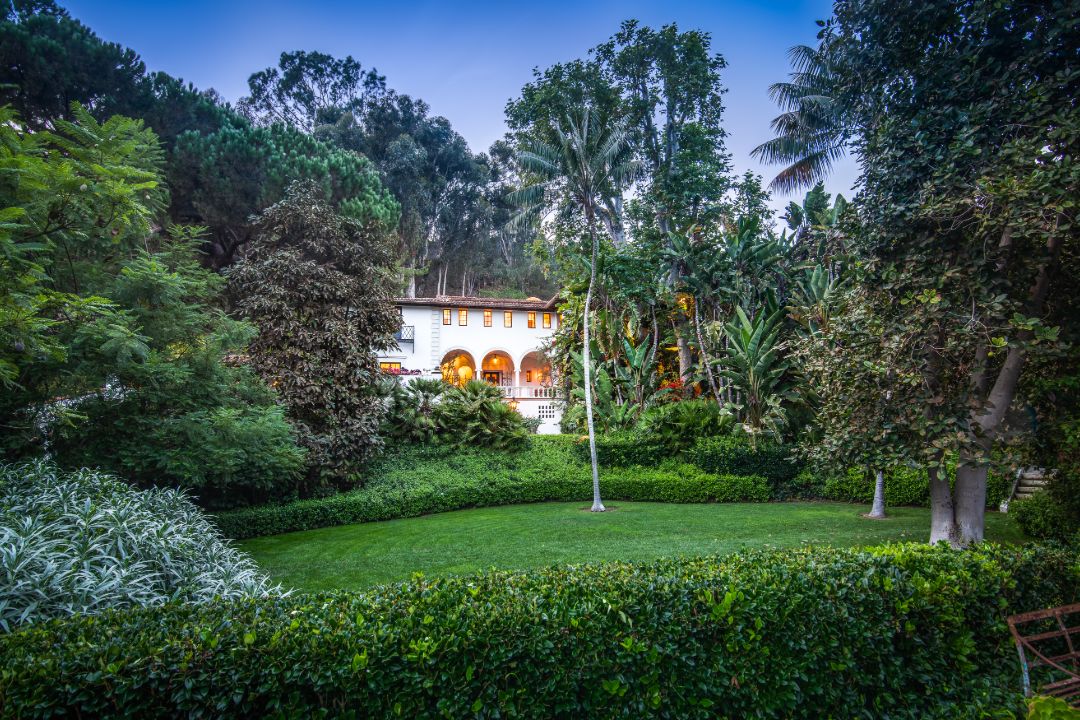 Shane Smith Vice Santa Monica Estate Lawn II