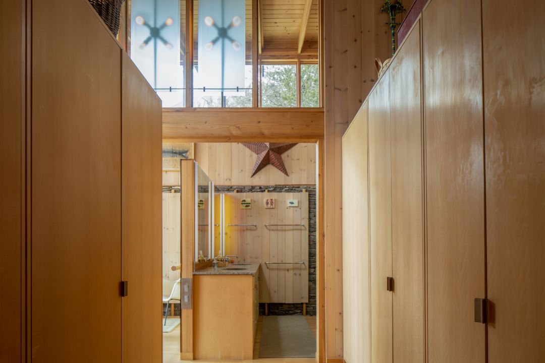 Susan Orlean Upstate Ny Contemporary Hall Closets
