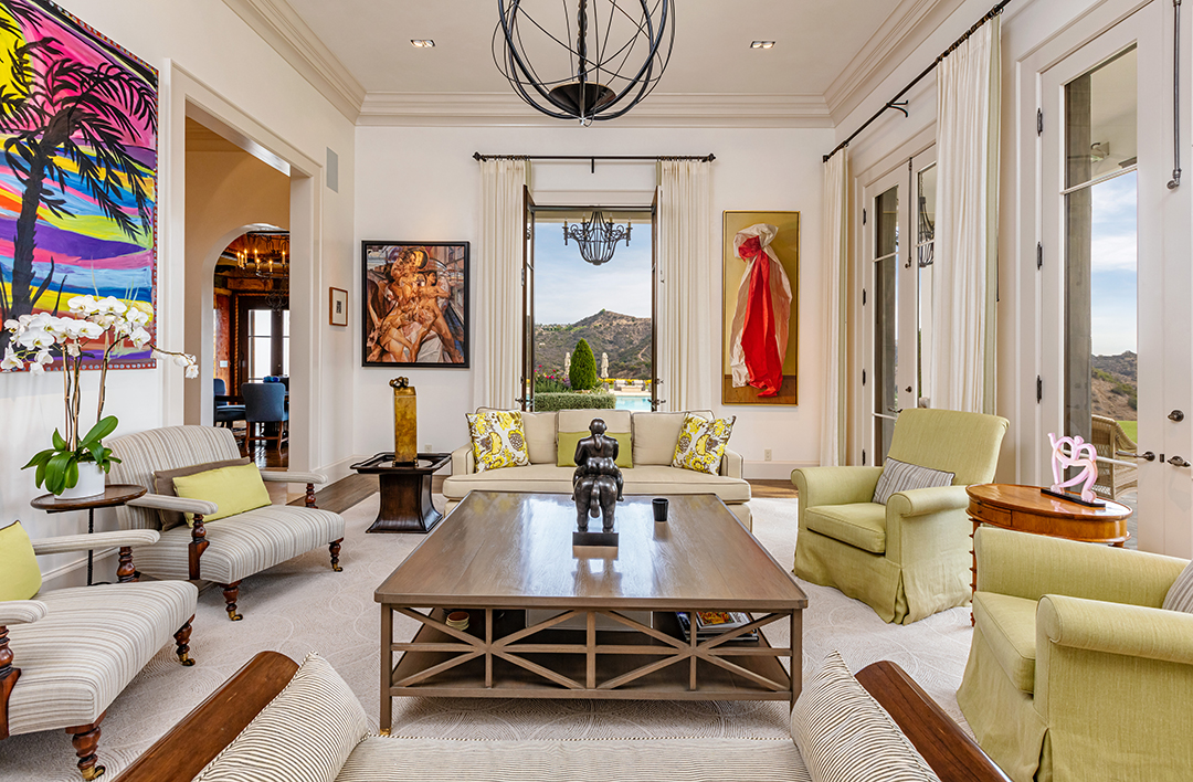 Sylvester Stallone Lists Beverly Hills Home With A Rocky Statue For 110m Living Room B