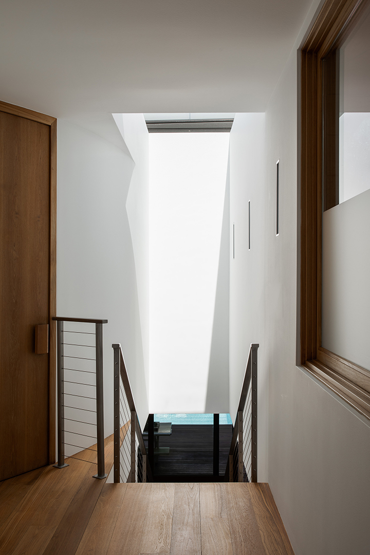 Pamela Andersons Longtime Malibu Home Lists For 14 9m Stairs Sd