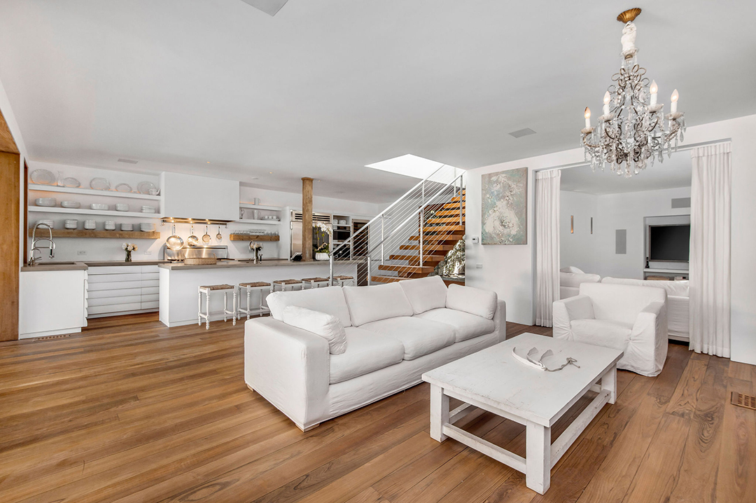 Pamela Andersons Longtime Malibu Home Lists For 14 9m Open Area B