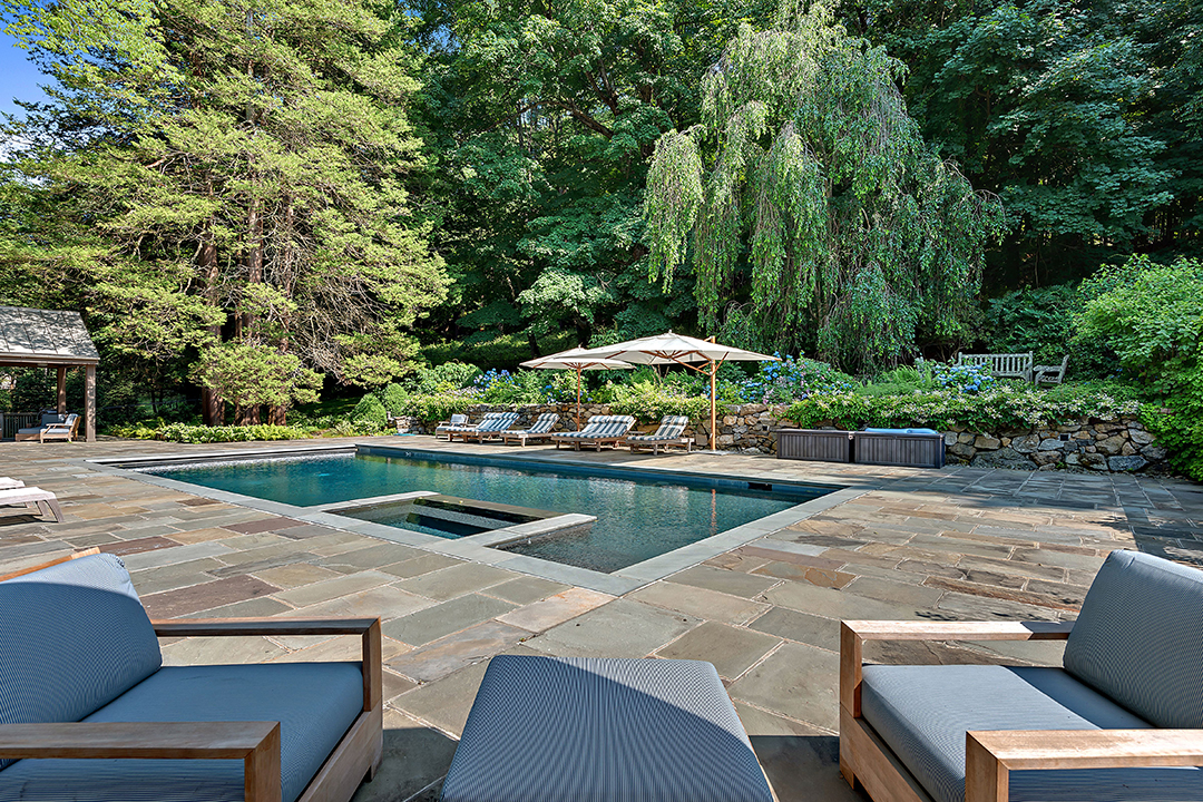 Actor Hank Azarias Charming Estate In Bedford Corners Wants 3 25m Pool