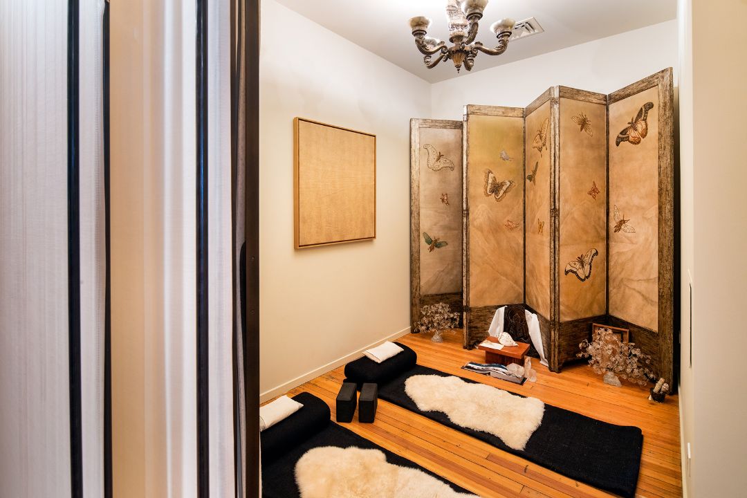 24 E 20 Street Downtown Manhattan Loft Changing Room