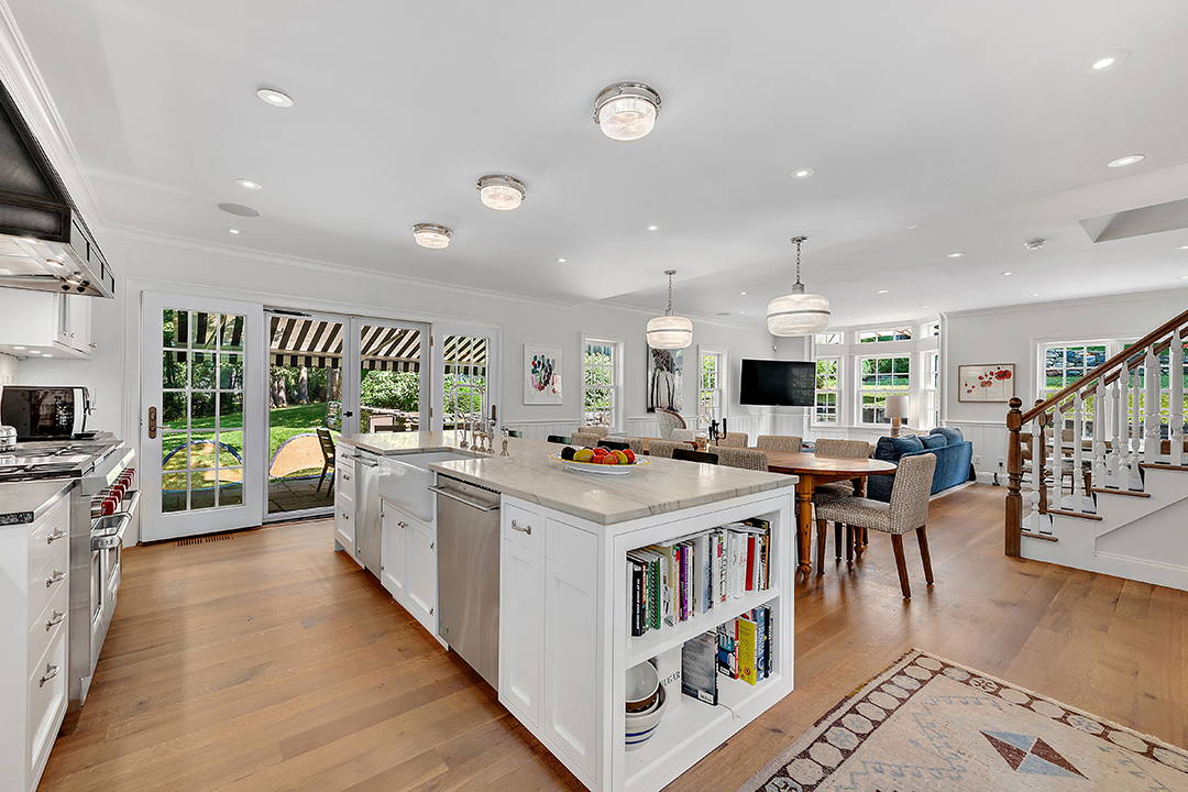 Actor Hank Azarias Charming Estate In Bedford Corners Wants 3 25m Kitchen