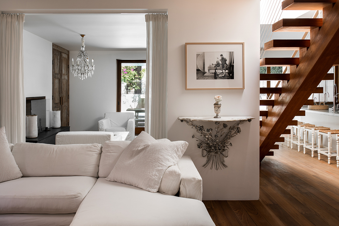 Pamela Andersons Longtime Malibu Home Lists For 14 9m Sd