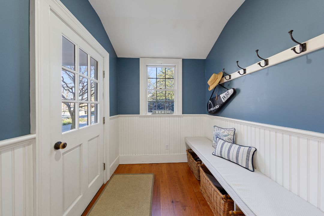 Rings End Road Darien Colonial Mudroom