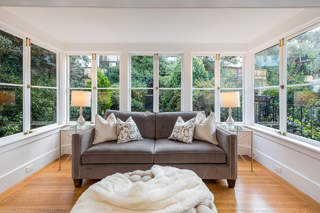 San Francisco Home With A Golden Location Wants 6 5m Sofa