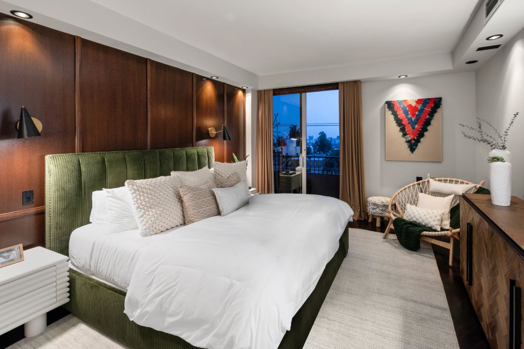 Sarah Silverman West Hollywood Home Bedroom