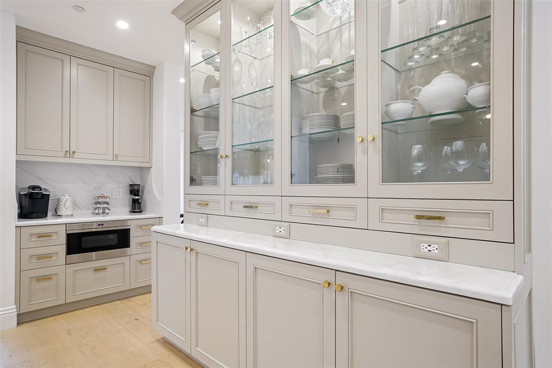 Serena William Lobs Her Chic Beverly Hills Home Onto The Market Butlers Pantry