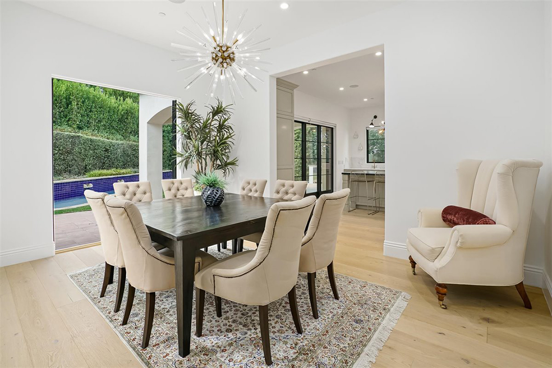Serena William Lobs Her Chic Beverly Hills Home Onto The Market Dining Room