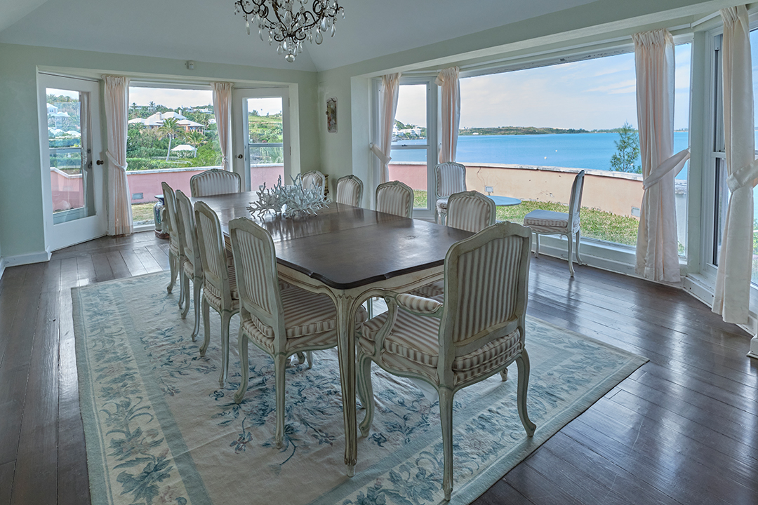 Waterfront Bermuda Home Will Soon Go To Auction Without Reserve Dining Room 2