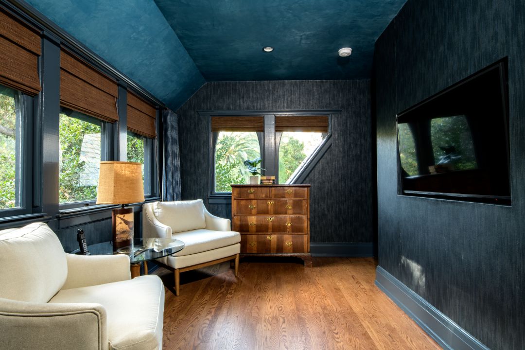 La La Land Pasadena Tudor TV Room Teal Wallpaper