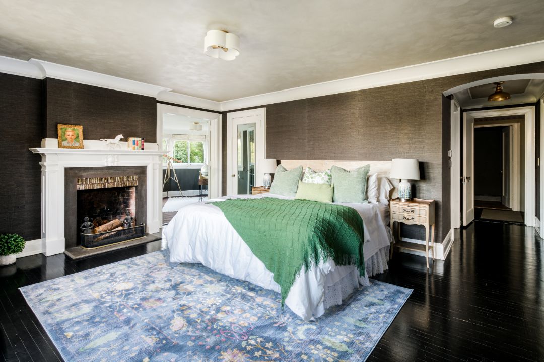 La La Land Pasadena Tudor Bedroom II