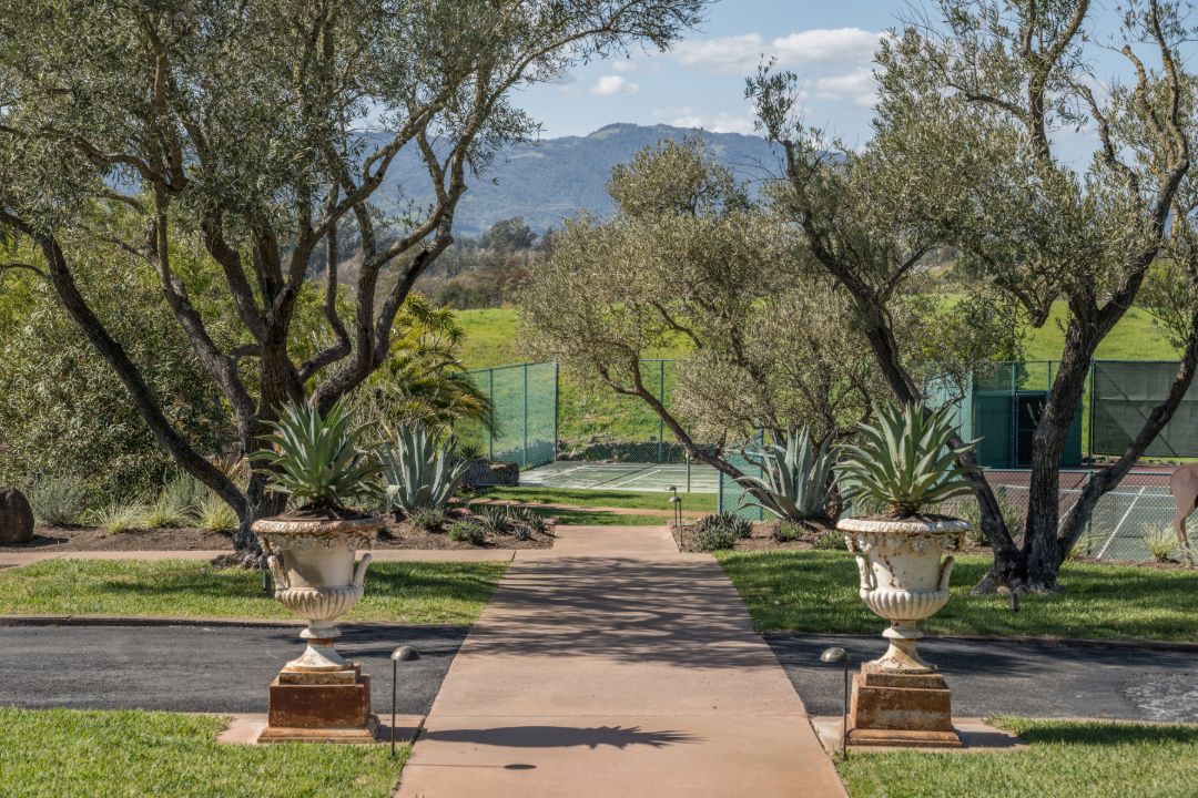 Sonoma Wine Country Estate Garden Walk