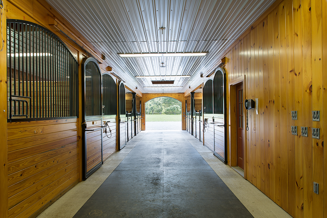 Mary Tyler Moore Former New York Equestrian Estate Lists For 4m Stalls