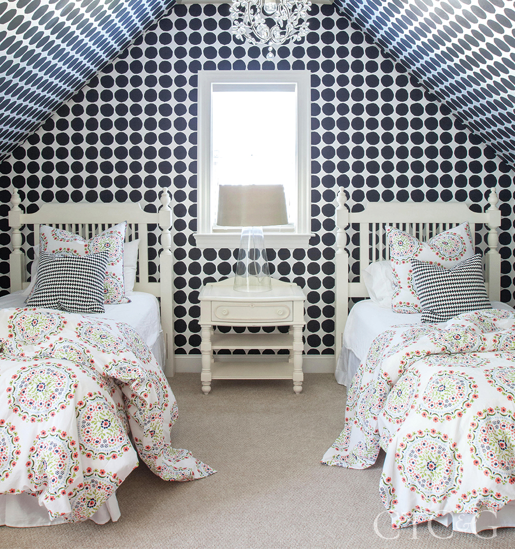 Blue Wallpaper In Kids Room