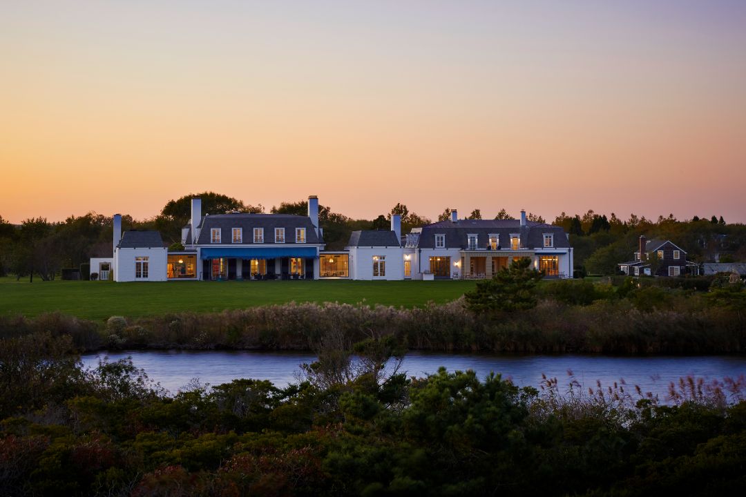 Jule Pond Southampton Home Exterior