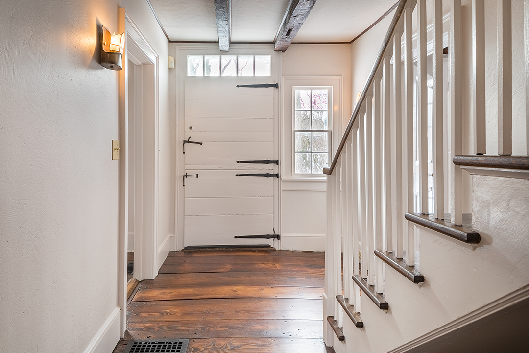 Mary Tyler Moore Former New York Equestrian Estate Lists For 4m Entry