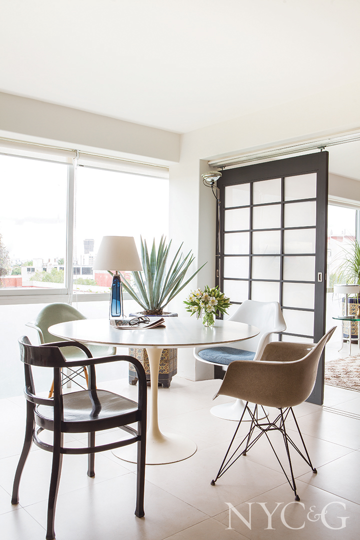Bright Dining Room Design