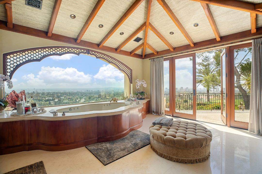 Full House Creator Beverly Hills Rental Jacuzzi