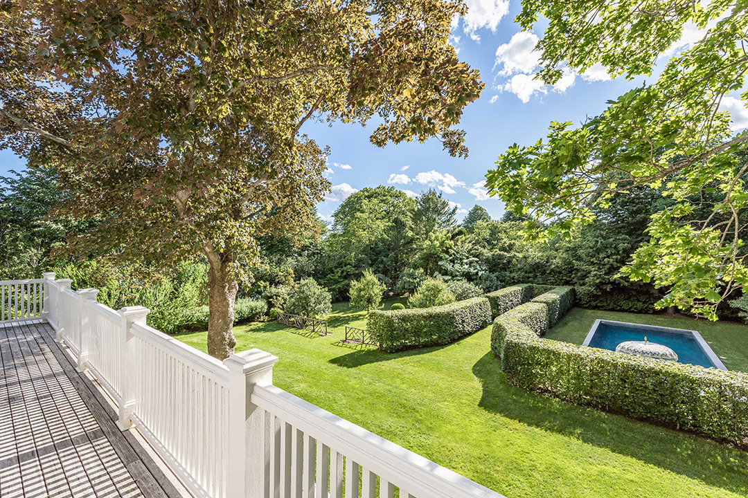 Look Inside A Victorian Era Southampton Home Listed For 13 9m Balcony