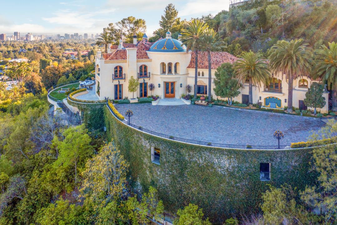 Full House Creator Beverly Hills Rental Aerial