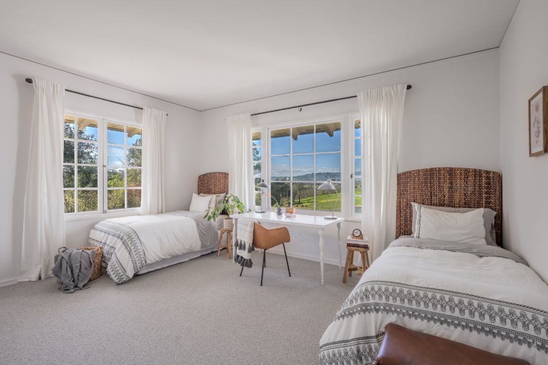 Sonoma Wine Country Estate Twin Beds