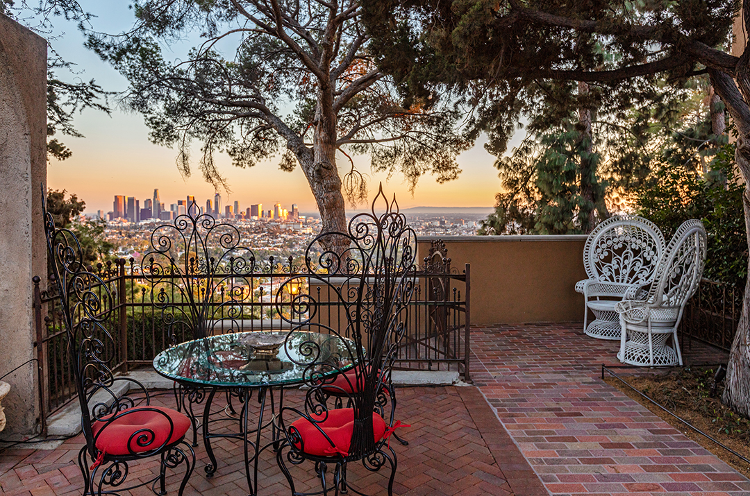 The Paramour Estate Skyline View Of Downtown La