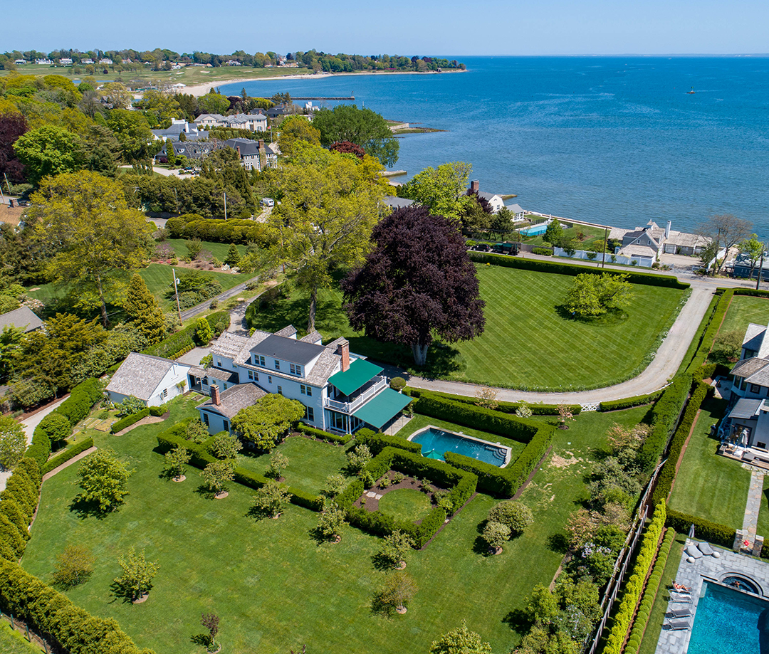 Classic Southport Ct Home Near The Beach Asks 5 6m Southport Aerial