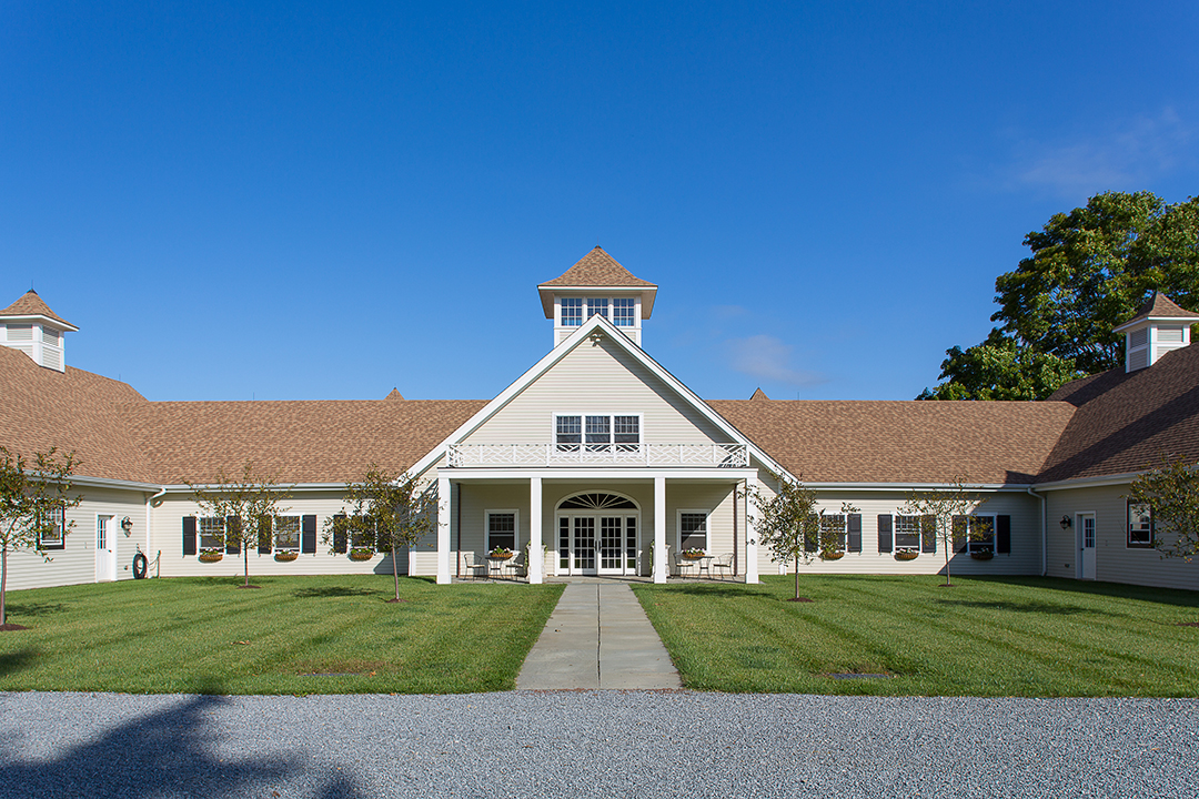 Mary Tyler Moore Former New York Equestrian Estate Lists For 4m Barn B