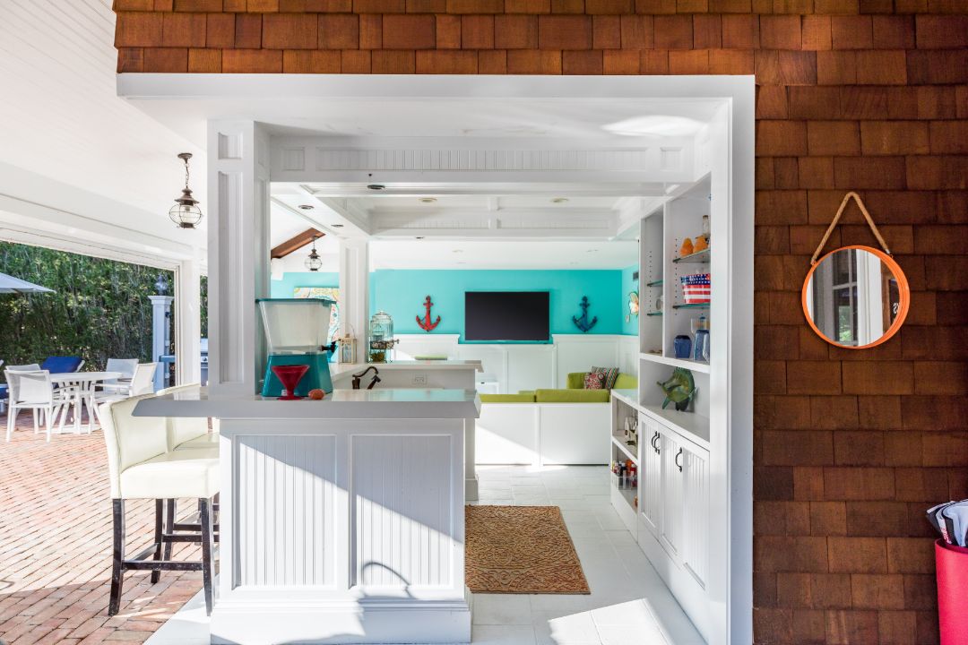 Southampton Historic District Traditional Home Poolside Bar