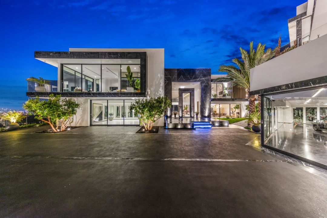 Bel Air Most Expensive Home With Nft Gallery Motor Court