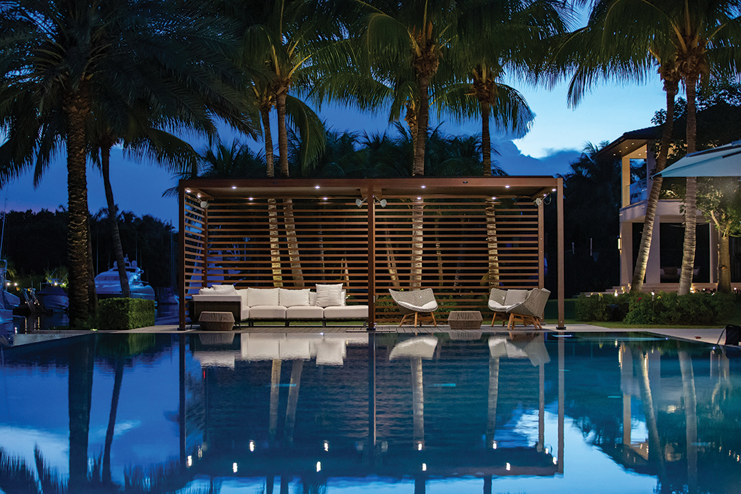 outdoor poolside living room