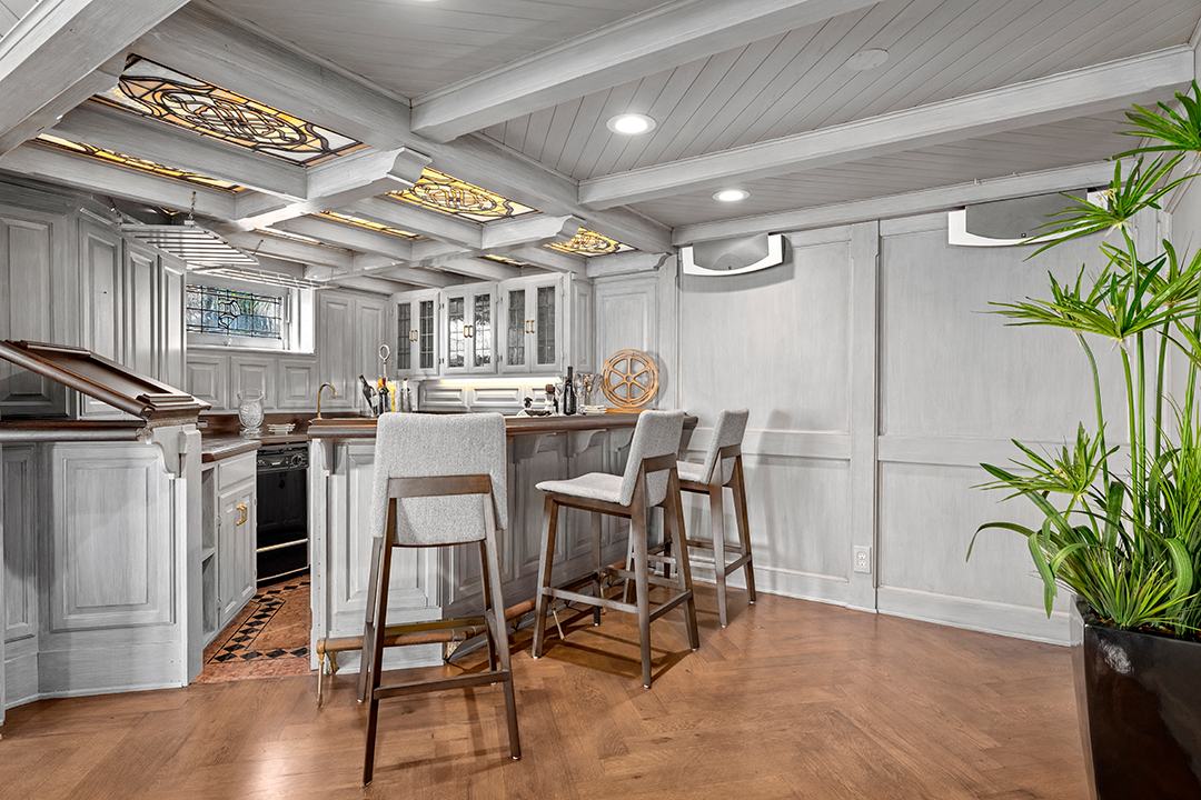 Bette Davis Laguna Beach Home Bar Area