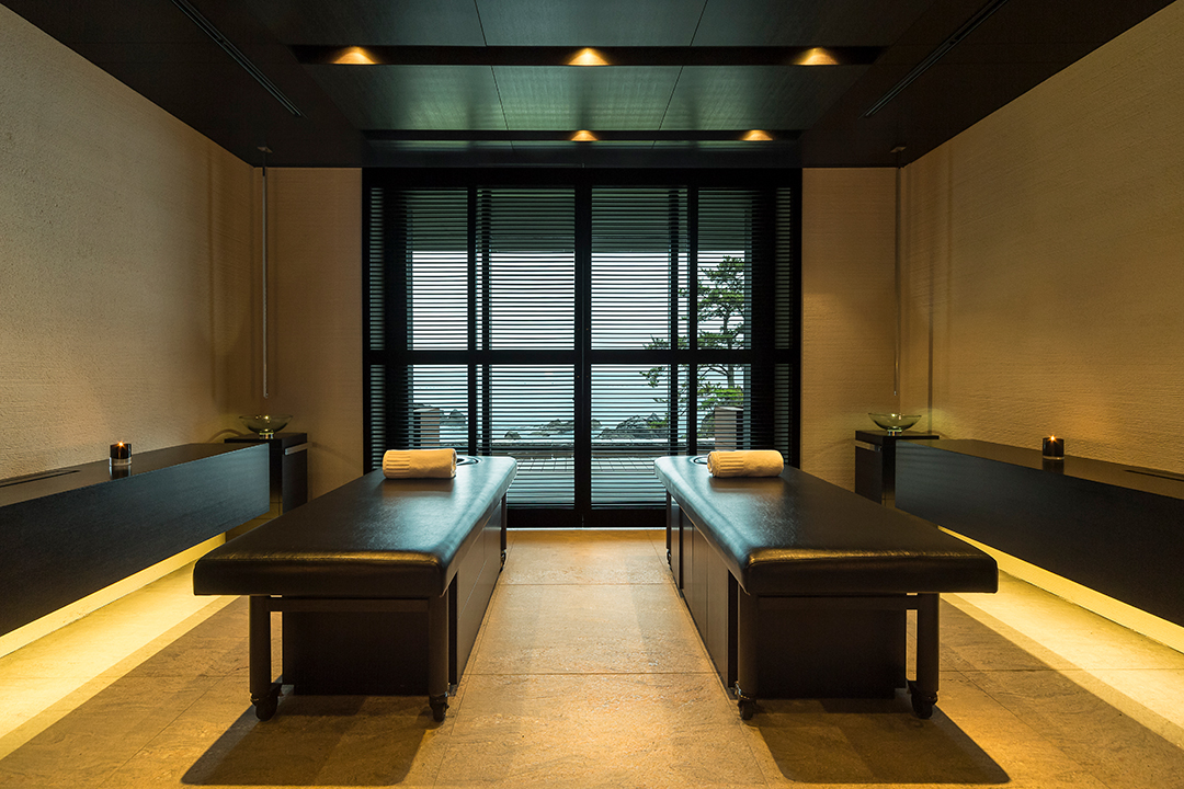 Waterfront Home In Japan Spa Room