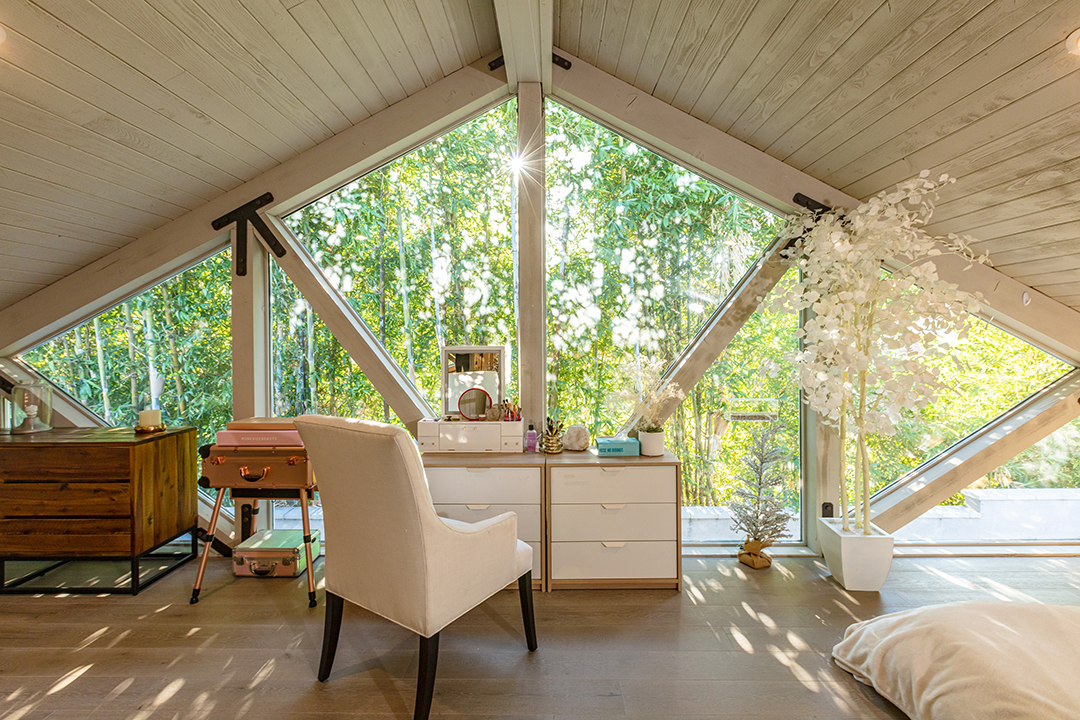 Meghan Trainor Wants 5 6m For Toluca Lake Home Once Owned By Bing Crosby Study