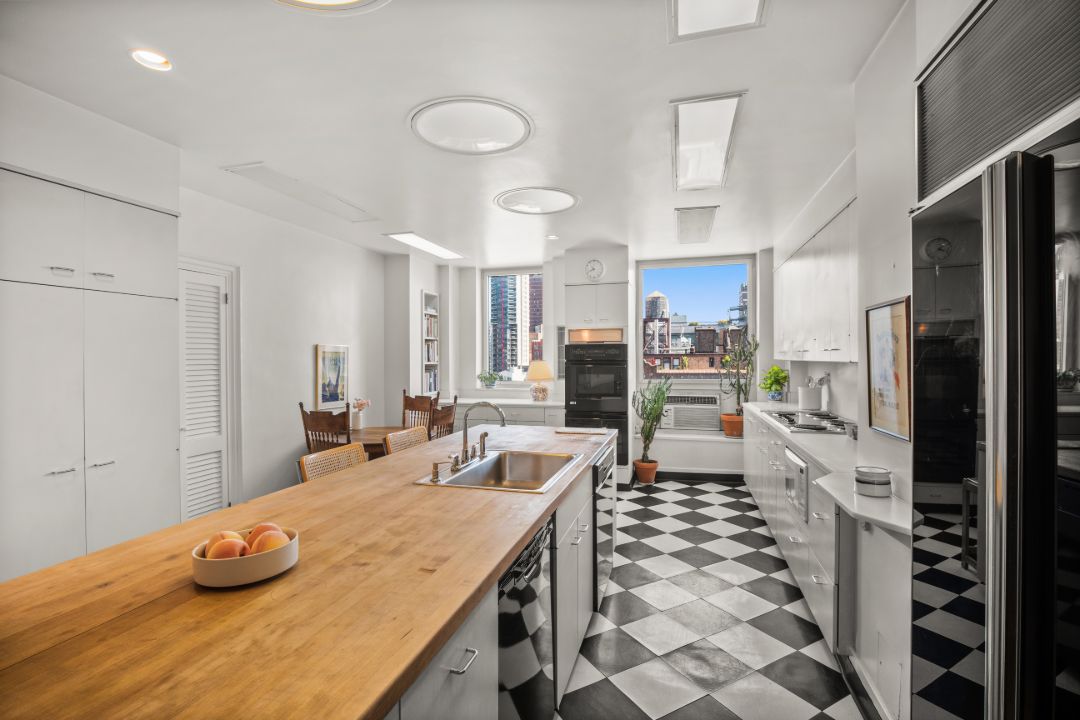 Novelist El Doctorow Sutton Place East 57 Street Apartment Black and White Kitchen