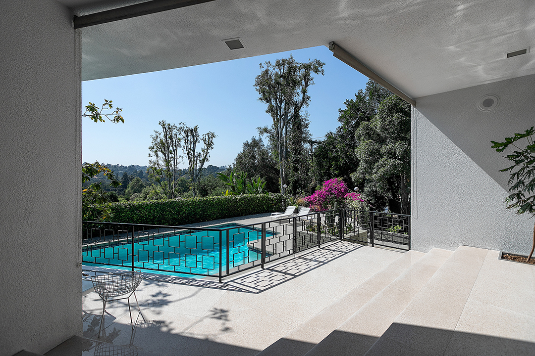 Mid Century Pasadena Home For Sale Terrace